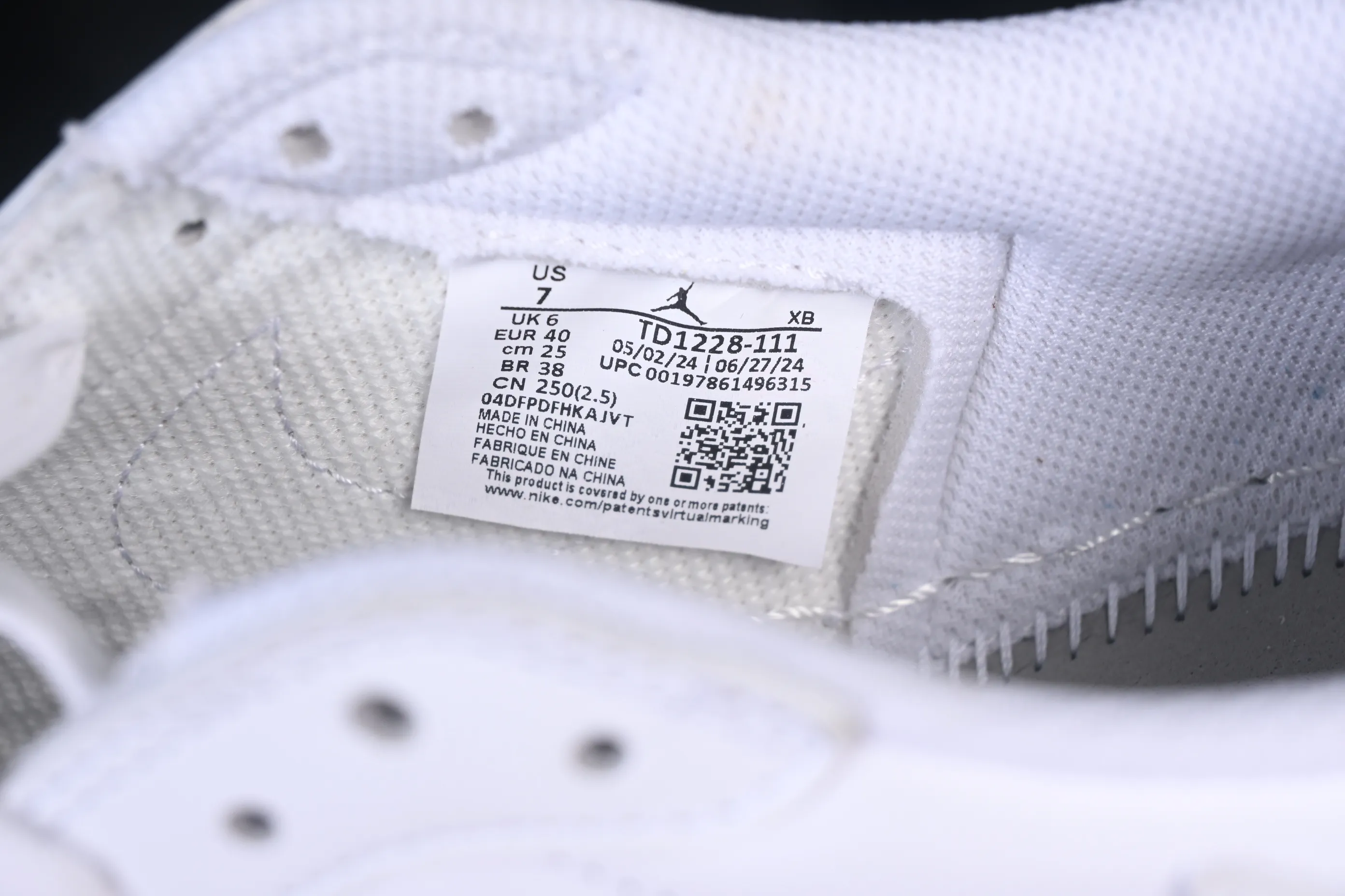All categories Air Jordan Jordan series basketball shoes Air Jordan 1 Low ZG version Travis Scott x Air Jordan 1 Low OG AJ1 Joe 1 undercut low top full head layer TD1228-111
